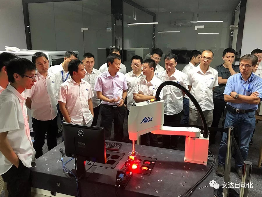 新品发布会 | 人生就是搏发布多款机械手，聚焦智能制造产业