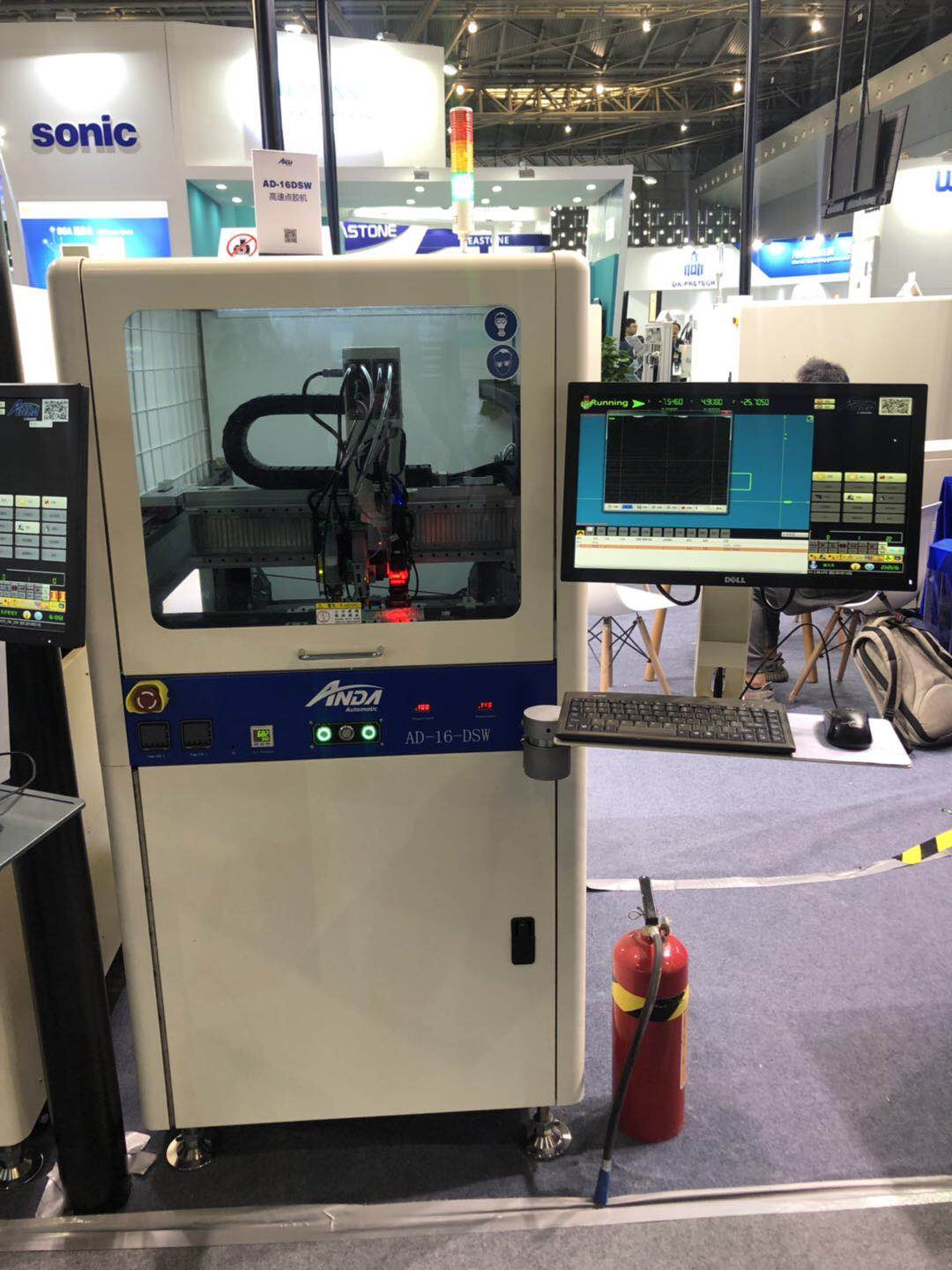 人生就是搏携新亮相，载誉而归 | 2019上海NEPCON快报