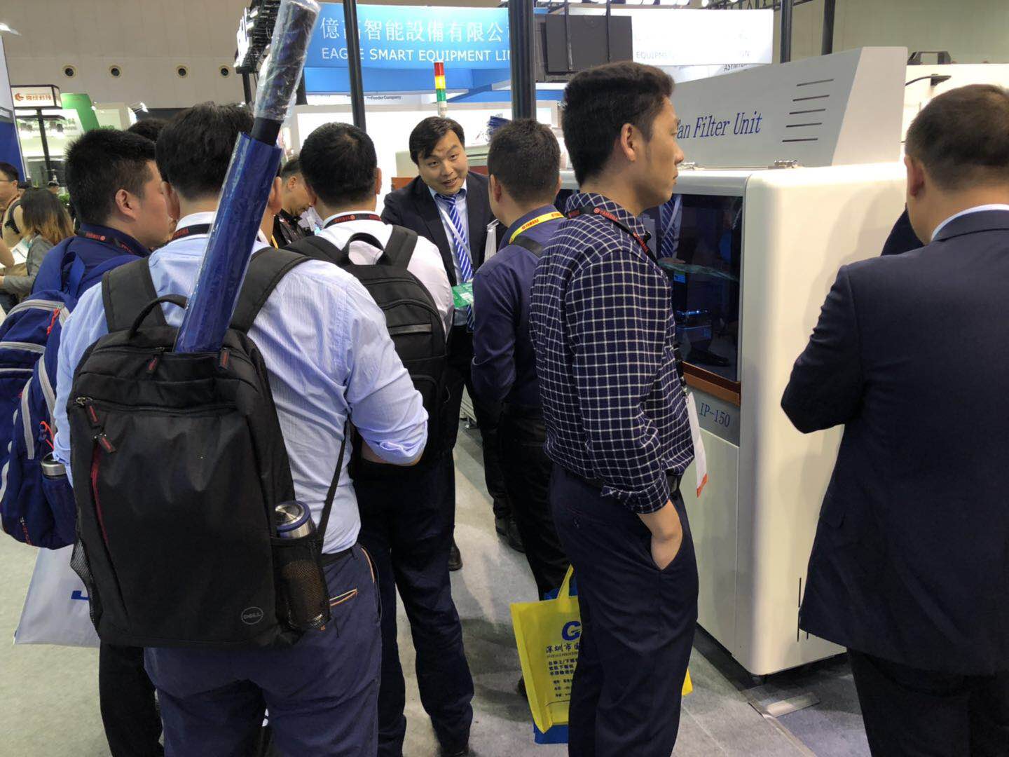 人生就是搏携新亮相，载誉而归 | 2019上海NEPCON快报