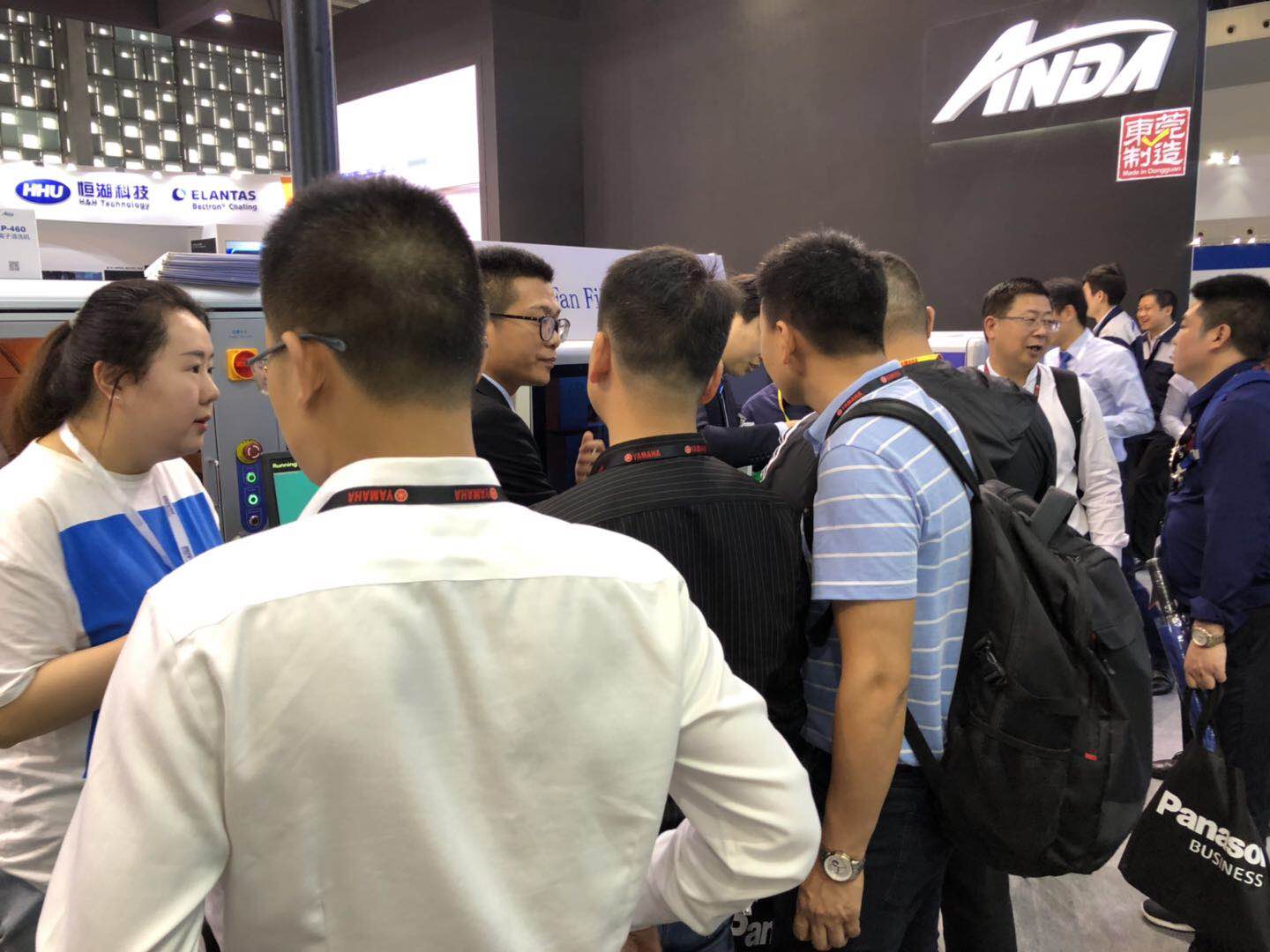 人生就是搏携新亮相，载誉而归 | 2019上海NEPCON快报