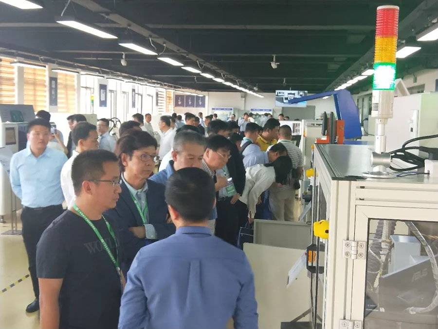 人生就是搏 | 苏州电子智能制造国际高峰论坛暨答谢晚宴完满举办